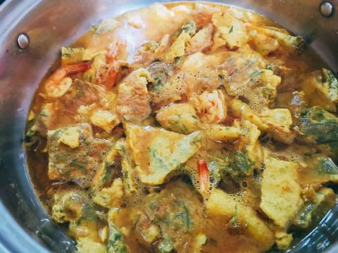 แกงส้มไข่ชะอมกุ้ง แบบเด็กหอ recipe step 6 photo