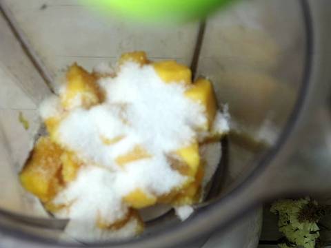 วุ้นมะม่วงนมสด recipe step 1 photo
