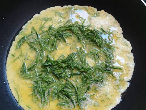 แกงส้มไข่ชะอมกุ้ง แบบเด็กหอ recipe step 3 photo