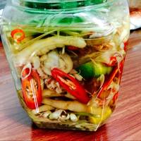 Chân gà ngâm sả quất (tắc) rút xương