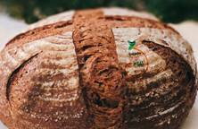 Bánh mỳ đen làm từ men nở tự nhiên (Natural Yeast Rye Bread)