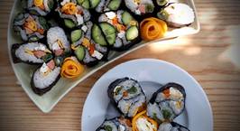 Hình ảnh món Sushi sắc màu cho bé