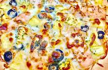 Pizza Cá Hồi Xong Khói