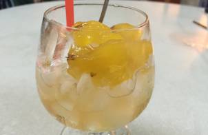 Cocktail trái thơm (dứa) Tiền Giang