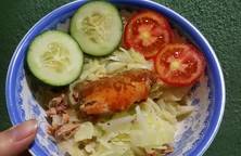 Salad bắp cải cá hộp cho ngày giảm cân