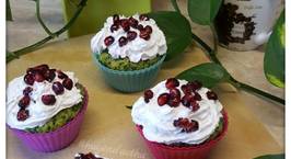 Hình ảnh món Cupcake spinat dừa bào và hạt lựu #cleaneating