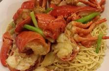 Mì tôm hùm (lobster noodles)