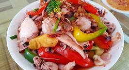 Hình ảnh món Stir Fried Squid and Vegetables (Mực xào rau củ ngon giòn)