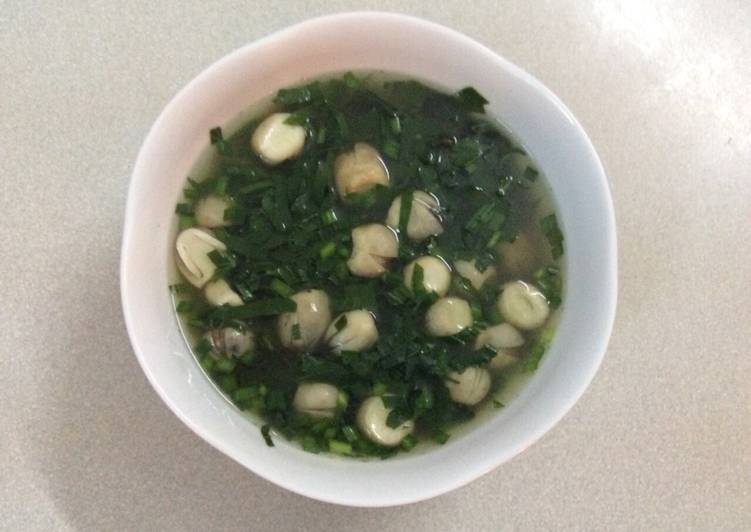 Canh rau lang nấu nấm rơm