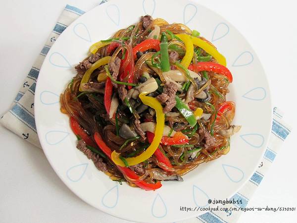 Miến trộn Hàn Quốc - Gungjung Japchae