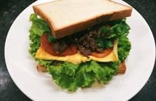 Sandwich bò