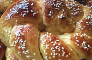 Bánh mì Brioche (hay bánh mì hoa cúc)