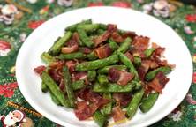 Đậu que xào thịt xông khói (green bean stir fried with bacon)