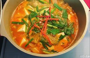 Canh Kim chi Hàn Quốc nấu đậu hũ non