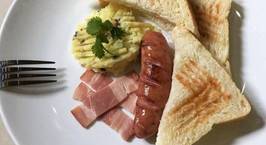 Hình ảnh món Brunch : Premium bacon,saugage and mash with sandwiches