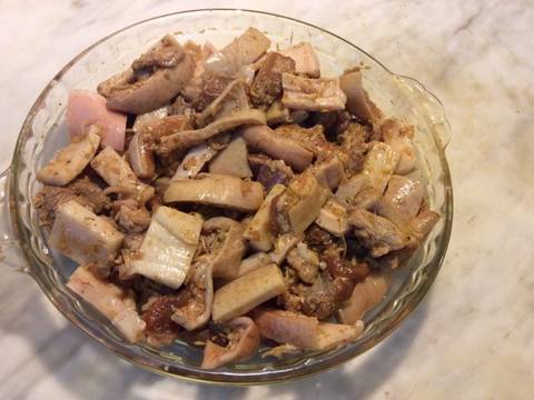 Thịt lợn rừng Ba Tri hấp sả, gừng recipe step 3 photo