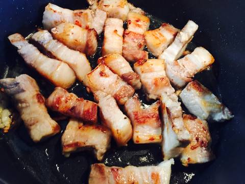 Thịt rim dầu hàu, nước tương Nhật recipe step 1 photo