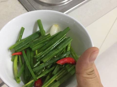 Cá nấu hành ớt không lo bị rớt ☺️ recipe step 3 photo