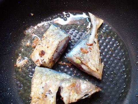 Cá bạc má sốt cà recipe step 4 photo