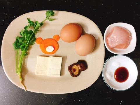 Thịt gà nấm hương hấp trứng cho bé recipe step 1 photo