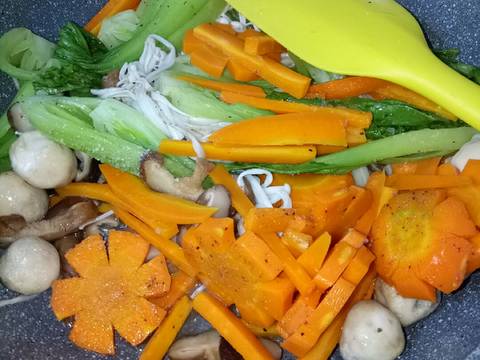 Mì Udon Xào Chay bước làm 8 hình