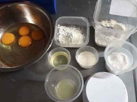 Gato hongkong (cách để bánh không bị xẹp khi nguội) recipe step 1 photo