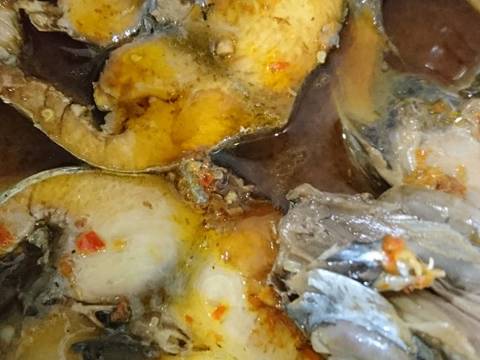 Cá ngừ kho nước dừa recipe step 2 photo