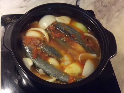 Cá bạc má hầm cà chua recipe step 2 photo