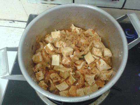 Canh kimchi đậu hũ siêu cay recipe step 4 photo