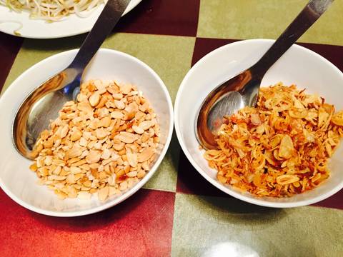 Bún bò xào Nam Bộ bước làm 3 hình