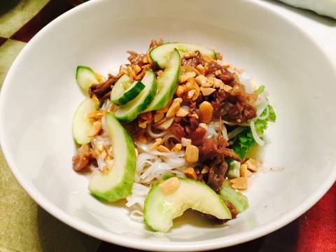 Bún bò xào Nam Bộ bước làm 9 hình