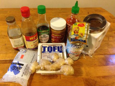 Mì shirataki xào đậu hủ rau củ và sốt đậu phọng cay recipe step 1 photo