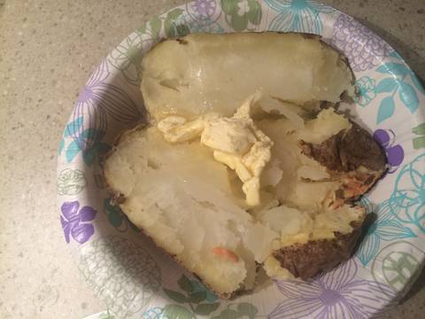 Cá hồi chiên kèm khoai tây luộc recipe step 5 photo