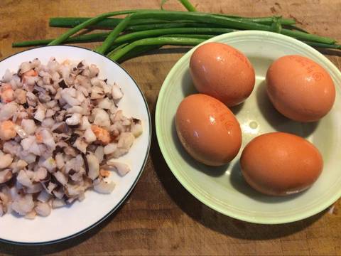 Bạch tuộc chiên trứng cho bữa cơm gia đình recipe step 1 photo