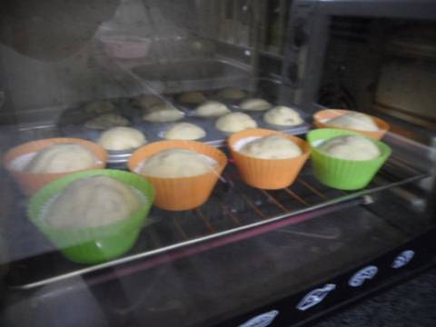 Muffin nho khô recipe step 8 photo