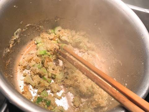 Món chay “ tương hột xào sả + kèm rau chấm recipe step 1 photo