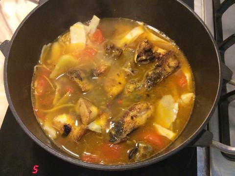 Cá tầm nấu canh măng chua recipe step 5 photo