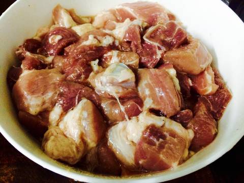 Thịt heo chiên lá nếp recipe step 2 photo