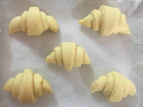 Bánh sừng bò croissant bơ thực vật (Margarine) recipe step 7 photo