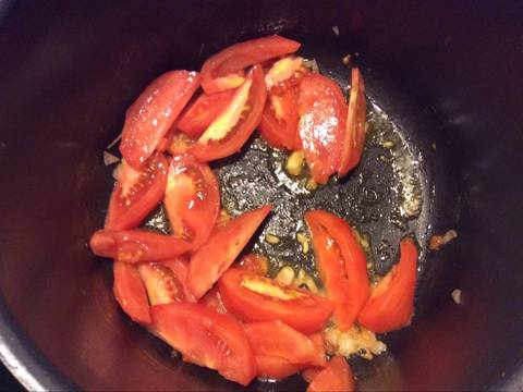 Canh chua cá hồi kiểu miền tây recipe step 2 photo