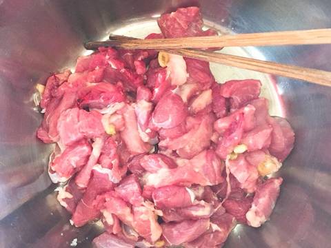 Thịt lợn rang recipe step 1 photo