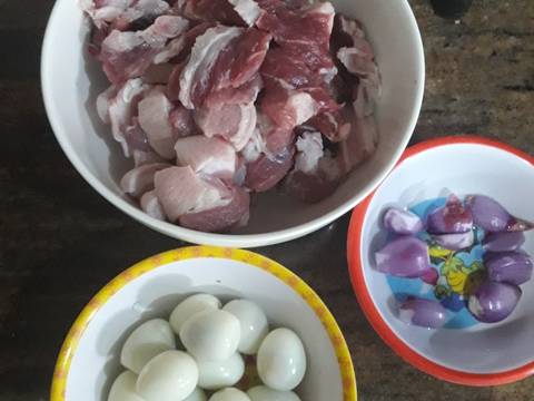 Thịt heo kho trứng cút recipe step 1 photo