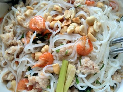 Mỳ Quảng tôm thịt phong cách mới recipe step 5 photo