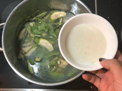 Canh cá chuối + chuối xanh (cả vỏ) recipe step 3 photo