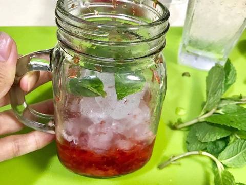Strawberry 🍓 & Coconut Mojito Mocktail recipe step 6 photo