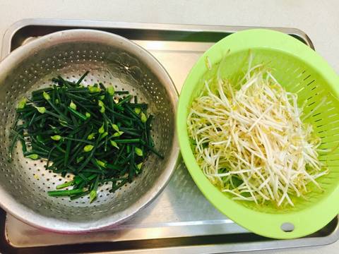 Giá, hẹ xào cùng miến đậu xanh chay recipe step 1 photo