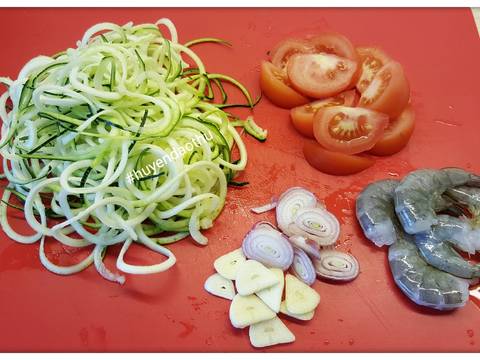Zucchini Spaghetti (Mỳ spaghetti bí ngòi) #cleaneating recipe step 2 photo