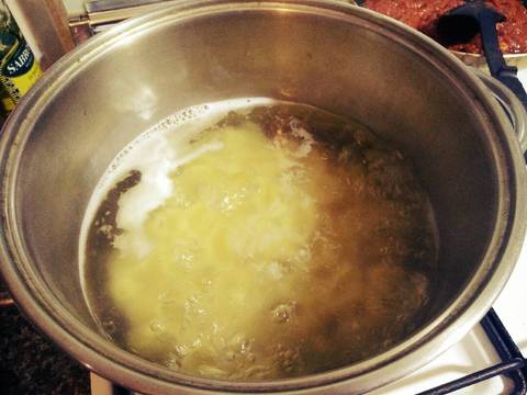 Mỳ Gnocchi với sốt cà chua và phomai recipe step 2 photo