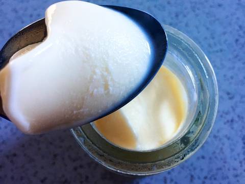 Sữa chua sánh mịn thơm ngon đến miếng cuối cùng recipe step 6 photo