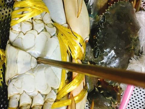 Cua Sốt Ớt Singapore (Chilli Crab) recipe step 3 photo